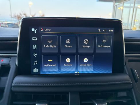 Used 2022 Chevrolet Suburban Z71 image 24