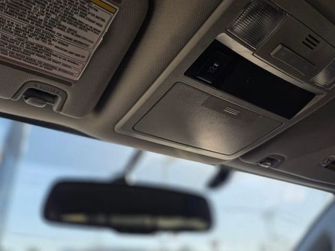 Used 2017 Toyota Tacoma SR5 image 32