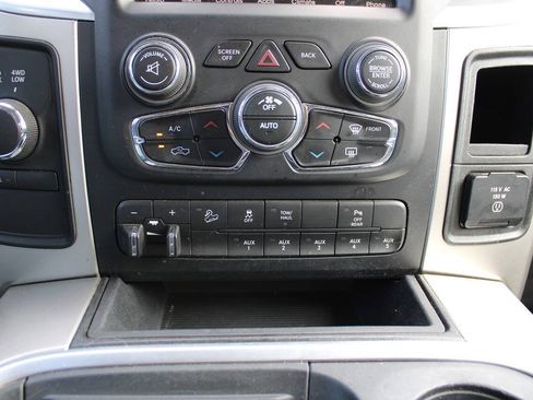 Used 2017 RAM 2500 Big Horn AWD/4WD image 33