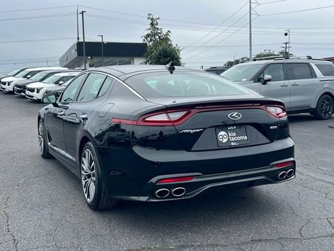 Used 2018 Kia Stinger Premium AWD/4WD image 11