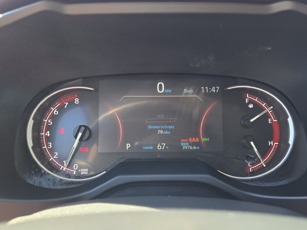 Used 2025 Toyota RAV4 XLE AWD/4WD image 22