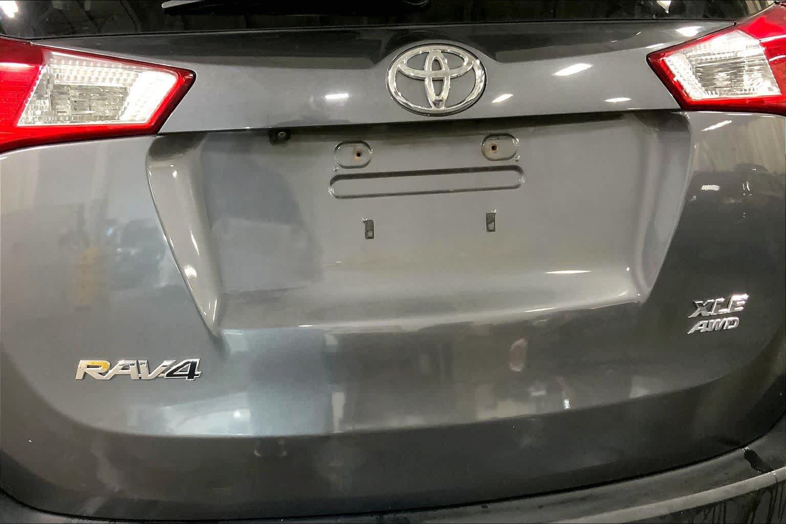 Used 2014 Toyota RAV4 XLE AWD/4WD image 31