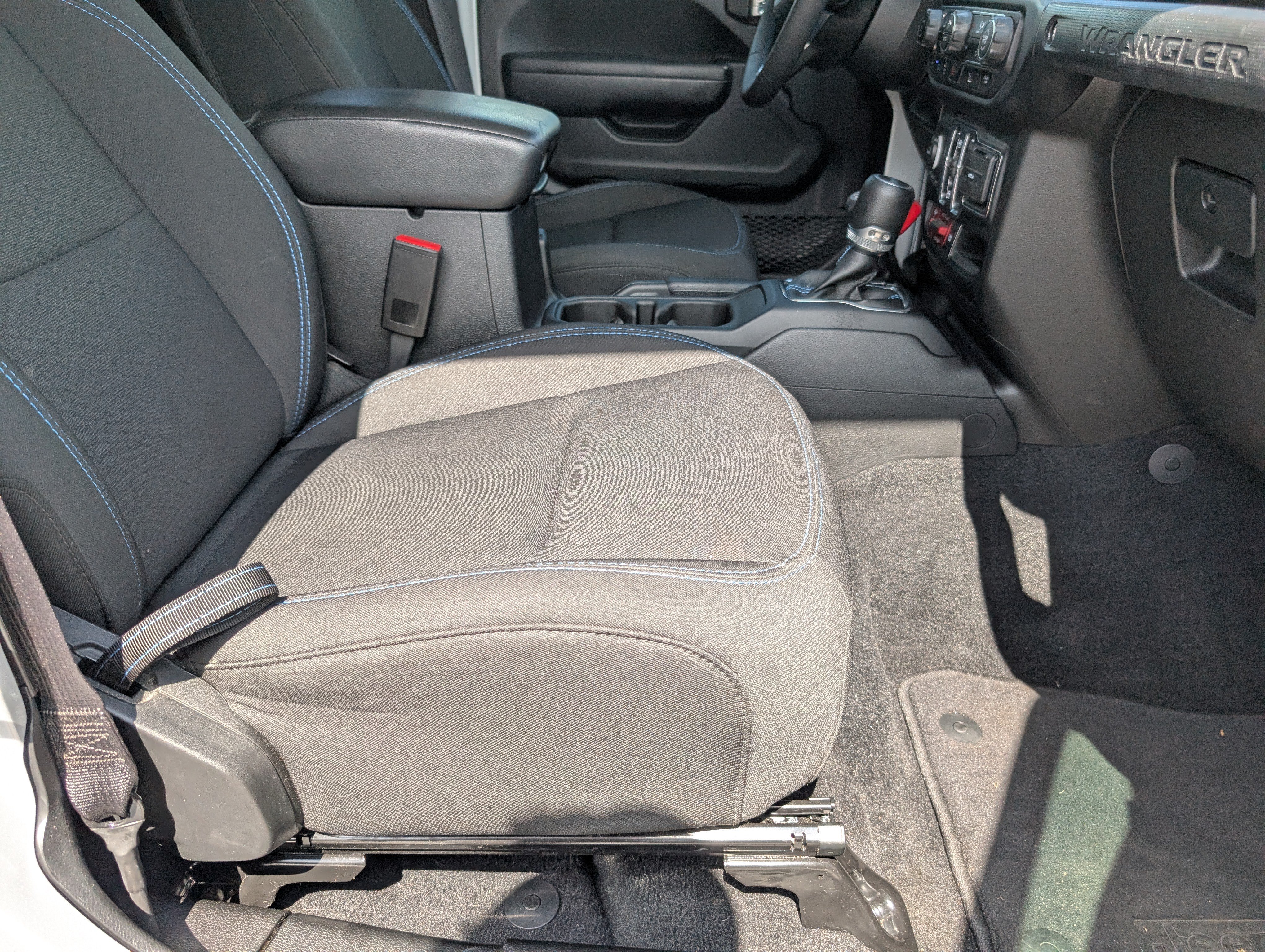 Used 2023 Jeep Wrangler Unlimited Rubicon 4xe AWD/4WD image 24