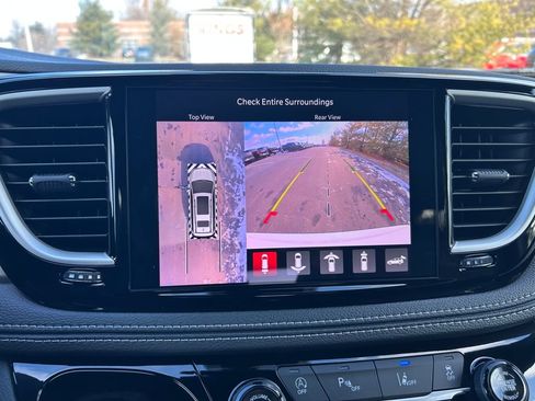 New 2026 Chrysler Pacifica Select w/ S Appearance Package FWD image 13