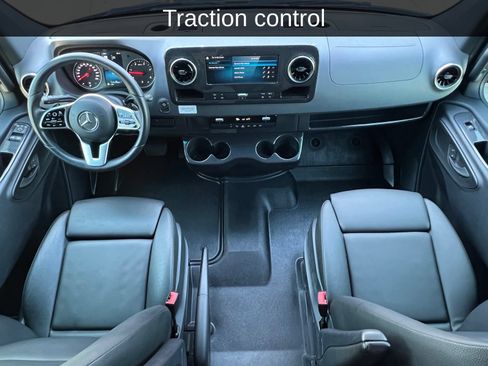 Used 2022 Mercedes-Benz Sprinter 2500 image 3
