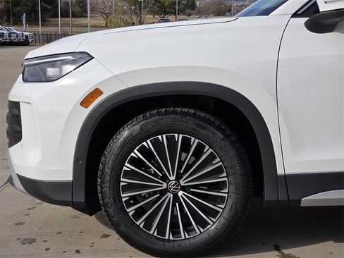 New 2026 Volkswagen Tiguan S image 5