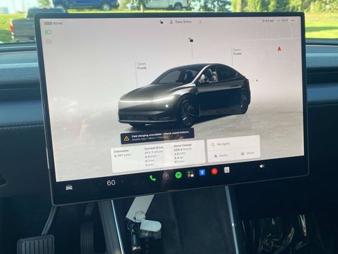 Used 2026 Tesla Model Y Long Range AWD/4WD image 23