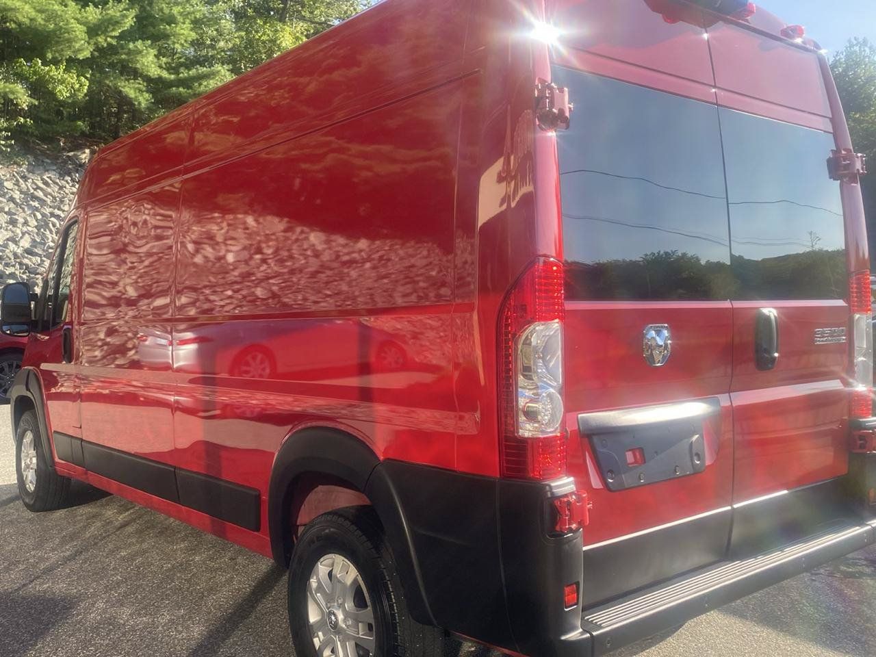Used 2025 RAM ProMaster 3500 w/ Quick Order Package 22G SLT FWD image 3