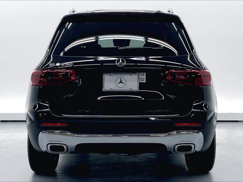 Certified 2024 Mercedes-Benz GLB 250 image 4