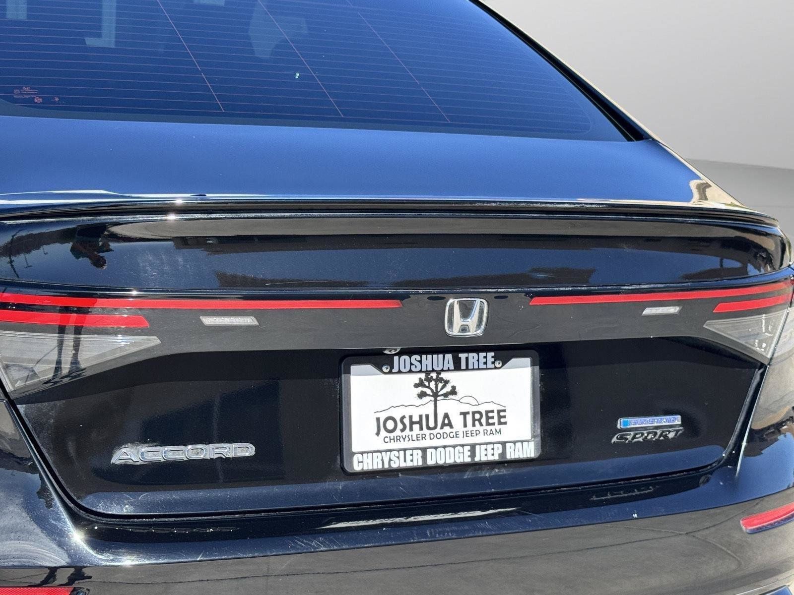 Used 2025 Honda Accord Sport image 10