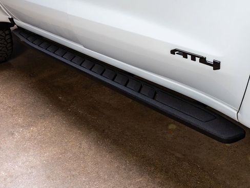 Used 2024 GMC Sierra 1500 AT4 w/ Technology Package image 13