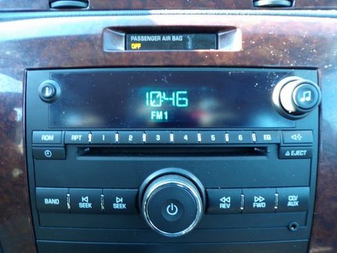 Used 2011 Chevrolet Impala LT image 21