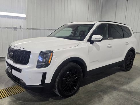Used 2021 Kia Telluride SX w/ Nightfall Edition Package AWD/4WD image 2