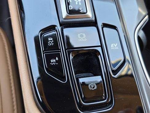 Certified 2026 Lexus NX 350h AWD w/ Accessory Package (2T) image 21