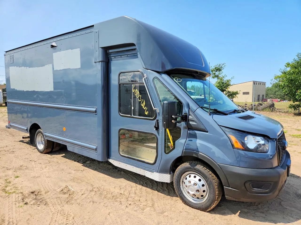 Used 2021 Ford Transit 350 DRW RWD image 1