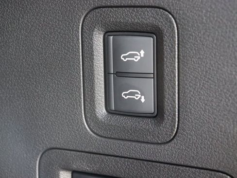 Used 2025 Nissan Armada Platinum Reserve image 10