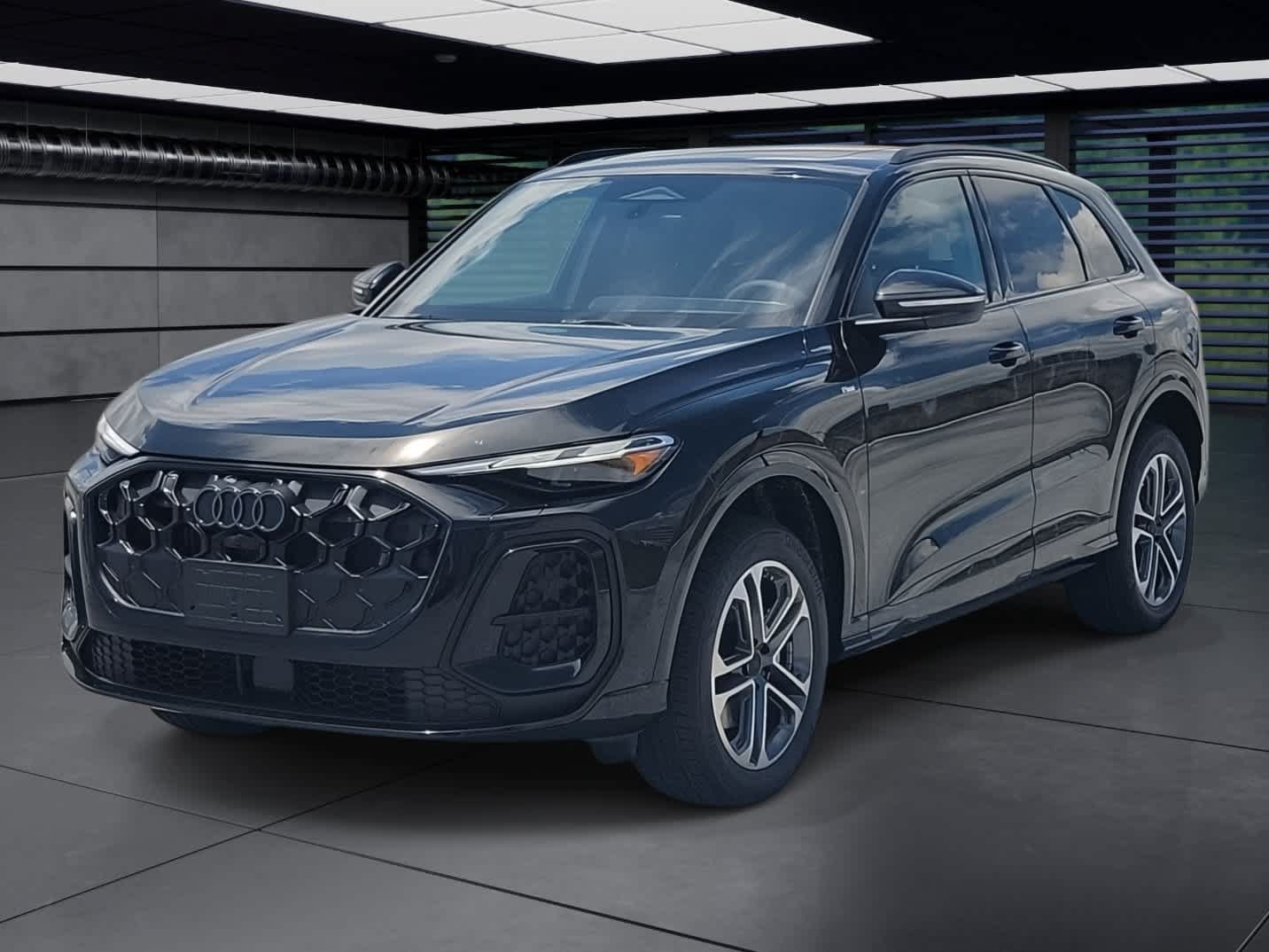 New 2026 Audi Q5 2.0T AWD/4WD image 1
