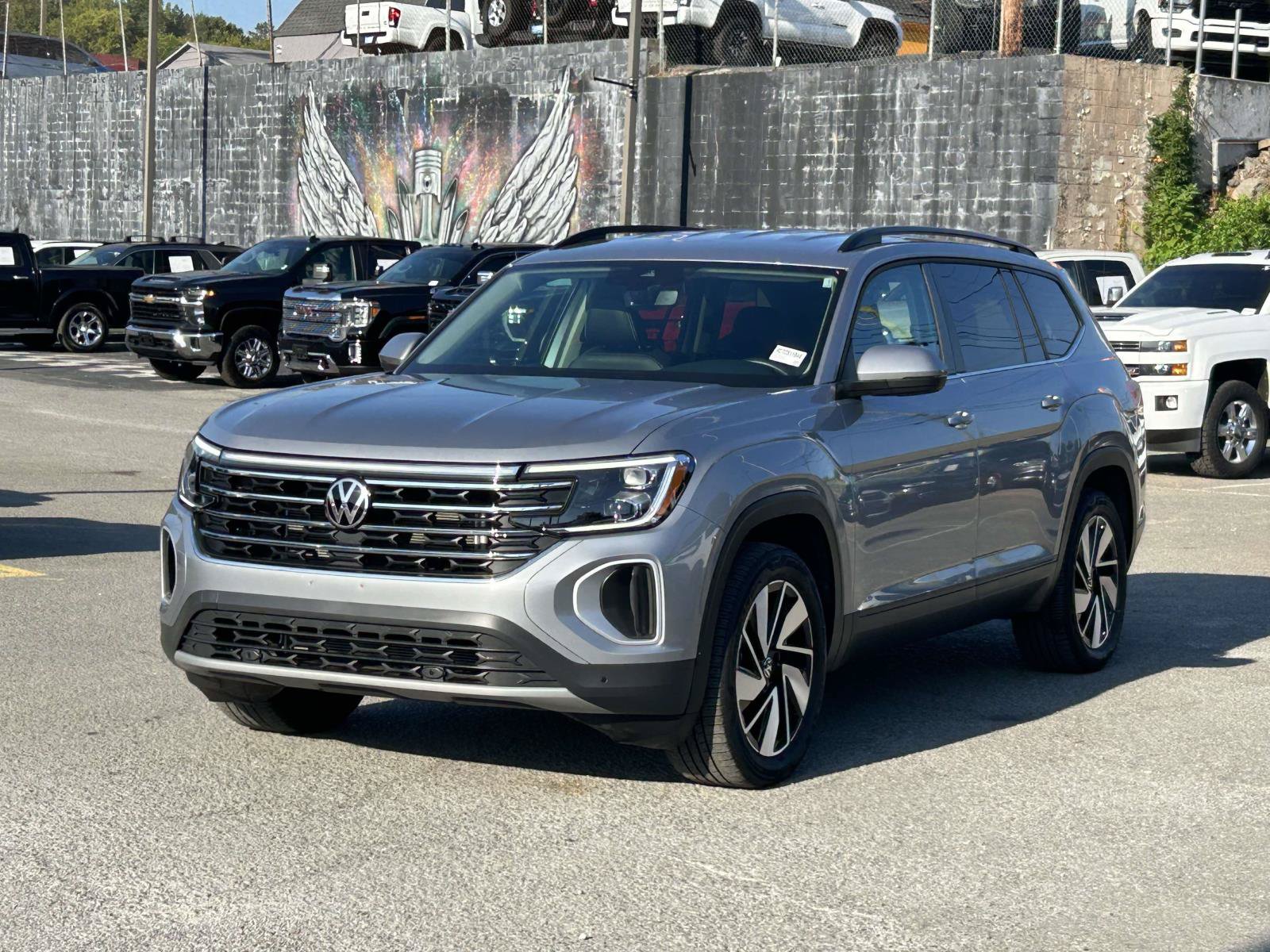 Used 2026 Volkswagen Atlas SE AWD/4WD image 3