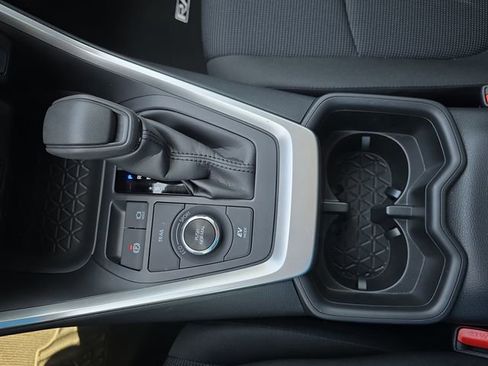 Used 2025 Toyota RAV4 LE image 25