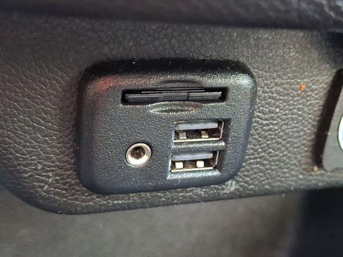 Used 2020 Chevrolet Traverse LT w/ LT Premium Package image 27