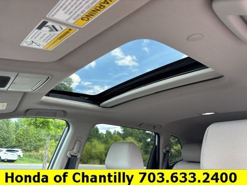 Used 2024 Honda CR-V EX image 19