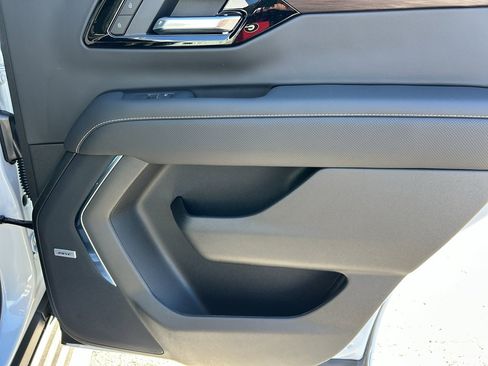 New 2026 Chevrolet Tahoe Premier image 22