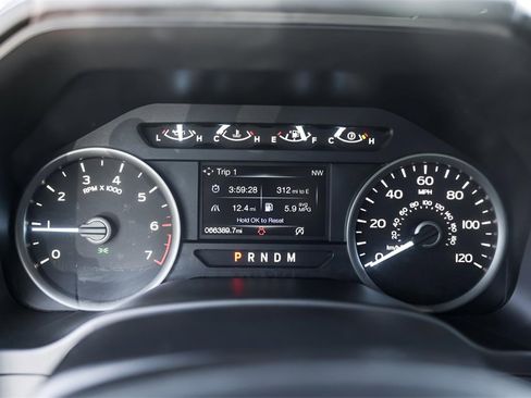 Used 2018 Ford F150 XLT w/ Equipment Group 302A Luxury image 14