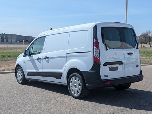 Used 2023 Ford Transit Connect XL FWD image 3