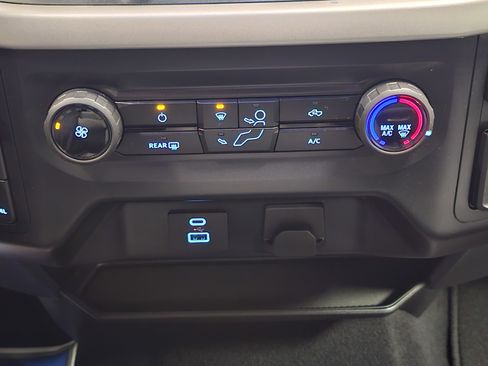 Used 2023 Ford F150 XLT w/ XTR Package image 26