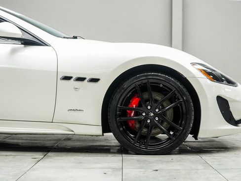 Used 2017 Maserati GranTurismo Sport RWD image 9