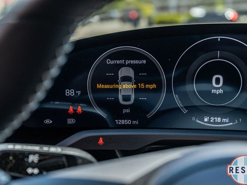 Used 2022 Porsche Taycan Turbo S image 20