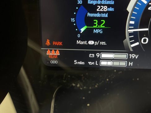 New 2026 Toyota Tundra Platinum AWD/4WD image 19