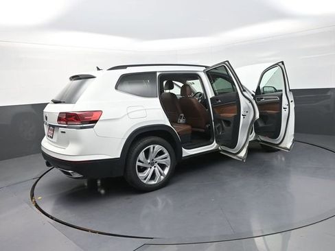 Used 2022 Volkswagen Atlas SE image 41