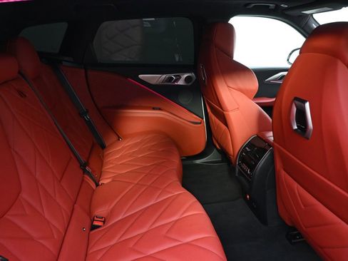 Used 2023 BMW XM image 18