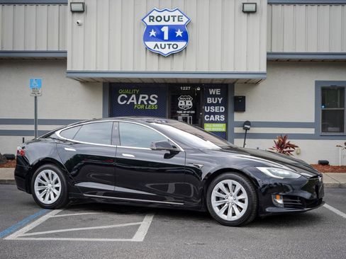 Used 2018 Tesla Model S 75D AWD/4WD image 3