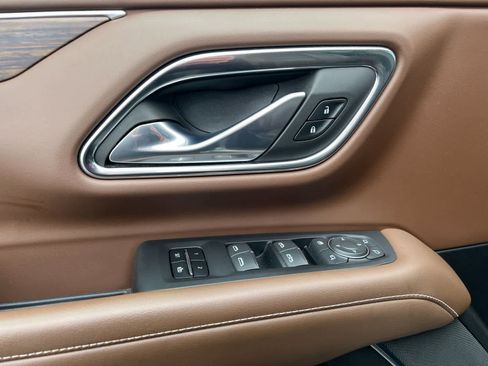 Used 2023 Chevrolet Tahoe High Country image 12