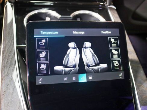 Used 2025 Cadillac Escalade IQ Sport 2 AWD/4WD image 32