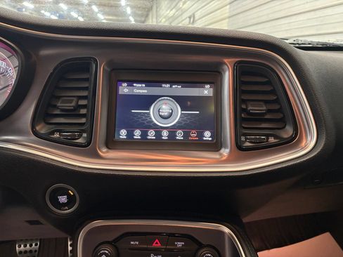Used 2019 Dodge Challenger R/T RWD image 16