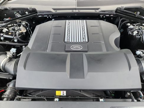 New 2026 Land Rover Defender 90 V8 image 32