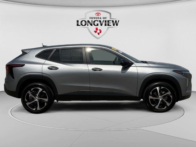 Used 2025 Chevrolet Trax RS w/ Driver Confidence Package FWD image 6