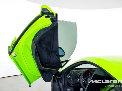 Used 2016 McLaren 675LT Coupe image 10