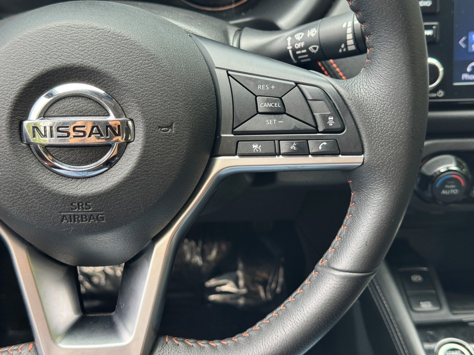 Used 2021 Nissan Kicks SR FWD image 19