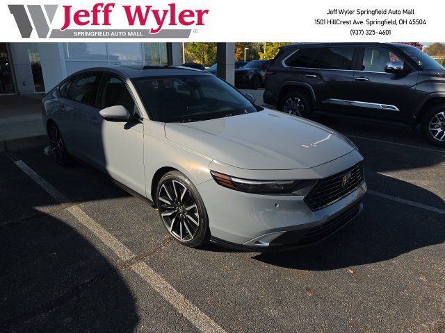 Used 2024 Honda Accord Touring image 1