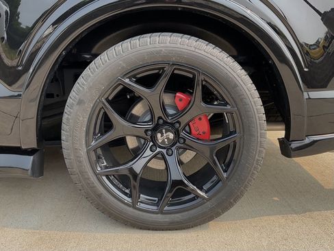 Used 2022 Ford F150 Lariat w/ Equipment Group 502A High image 6