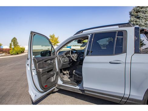 Used 2023 Honda Ridgeline Sport image 25