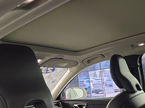 Certified 2023 Volvo XC60 B5 Plus w/ Climate Package image 17