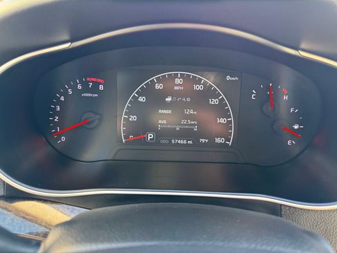 Used 2015 Kia Cadenza Premium w/ Luxury Package FWD image 20