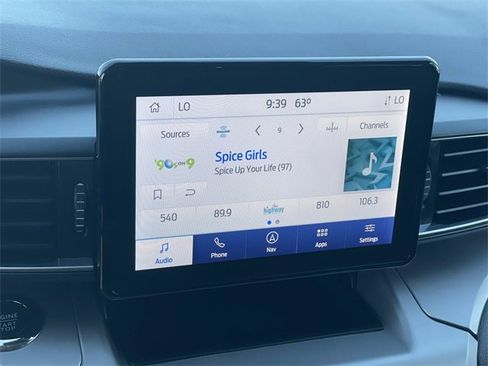 Certified 2022 Ford Explorer XLT w/ Equipment Group 202A image 11