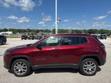 Used 2022 Jeep Compass Latitude image 5