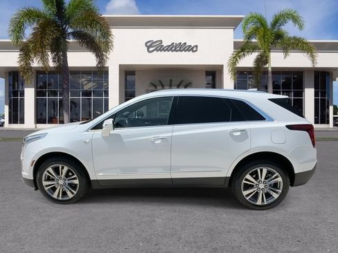 Certified 2024 Cadillac XT5 Premium Luxury w/ Technology Package FWD image 8